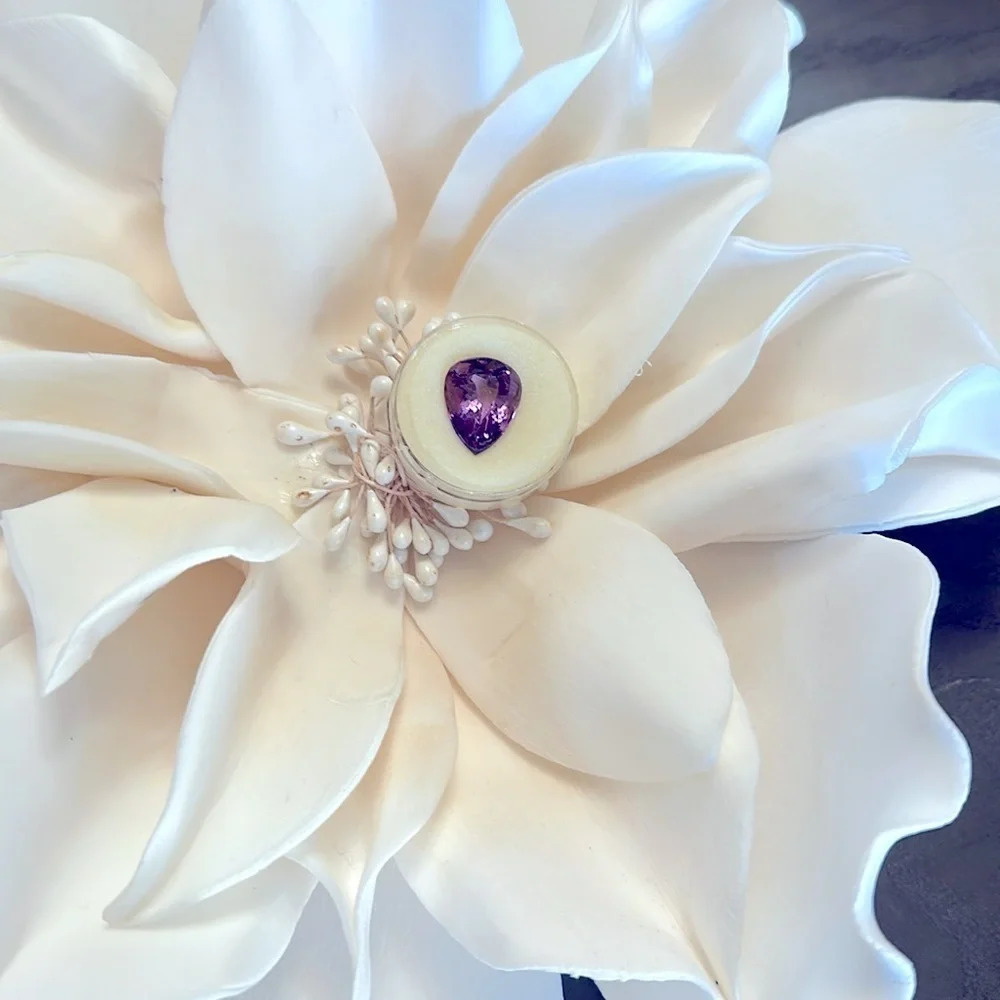 Stunning  16.39 cts amethyst tear cut